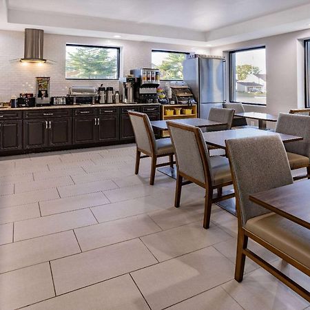 Wingate By Wyndham Fishkill Hotel Bagian luar foto